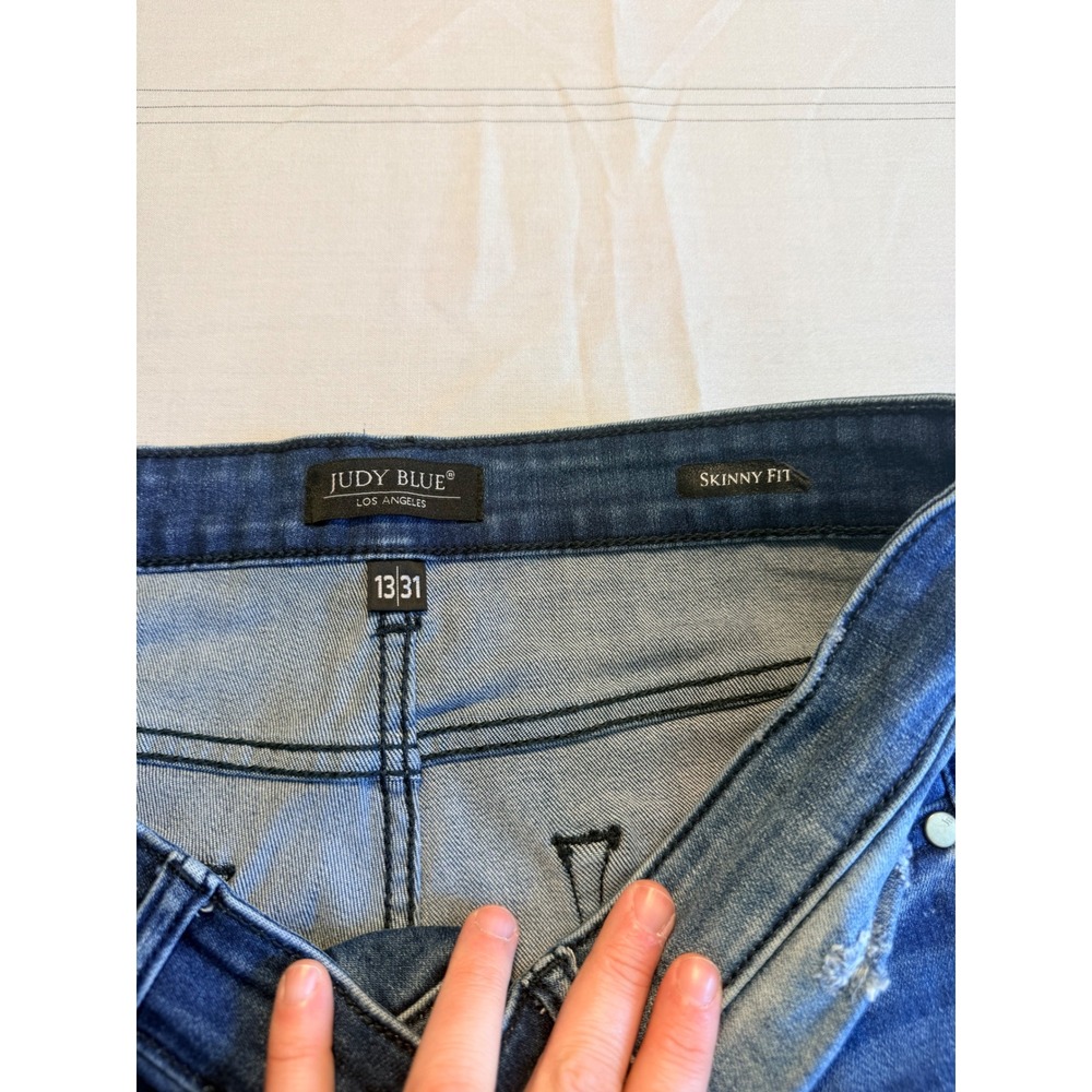Judy Blue Women Skinny Fit Distressed Jeans Medium Wash High Rise Size 13/31 - Picture 5 of 8
